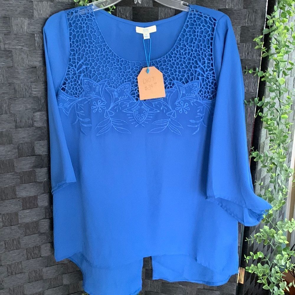 Kori America Size Medium blouse with embroidery detail